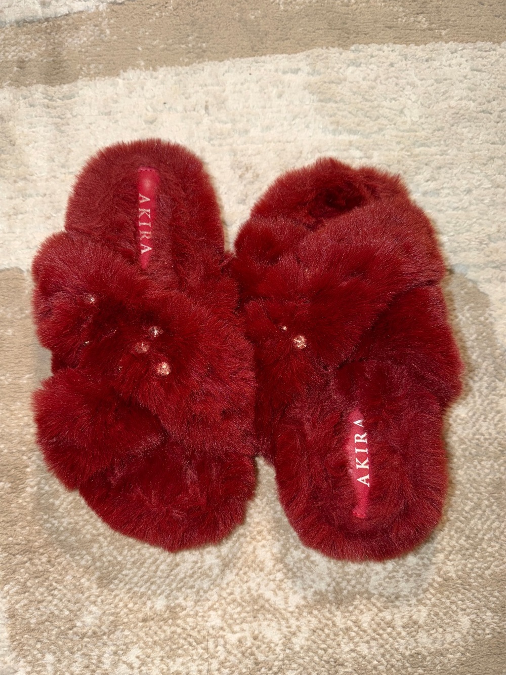 NEW AKIRA Women's Plush Faux Fur Slide Slippers in Deep Red